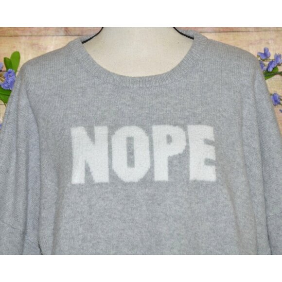 No Boundaries Gray Crop "NOPE" Pullover Sweater Size M 8-10 Stretch Casual - Picture 2 of 8